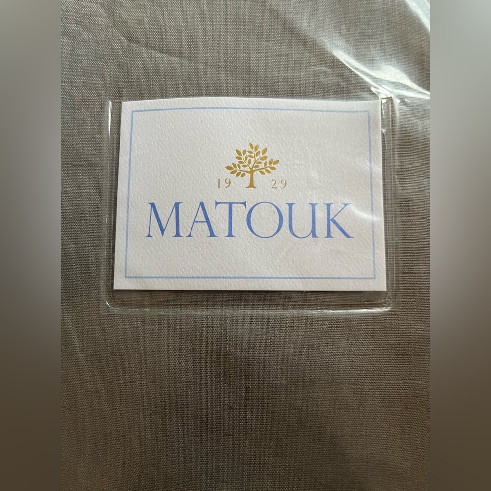 Matouk Roman Hemstitch Platinum King Linen Sheet Set Brand New in Package